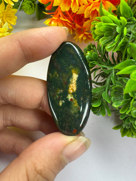 Gorgeous Green Bloodstone gemstone oval cut natural bloodstone cabochon for jewelry making