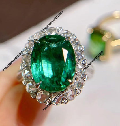 Unique Emerald Ring 925 sterling silver adorned with beautiful side stones beautiful design Emerald Ring Engagement ring wedding ring.