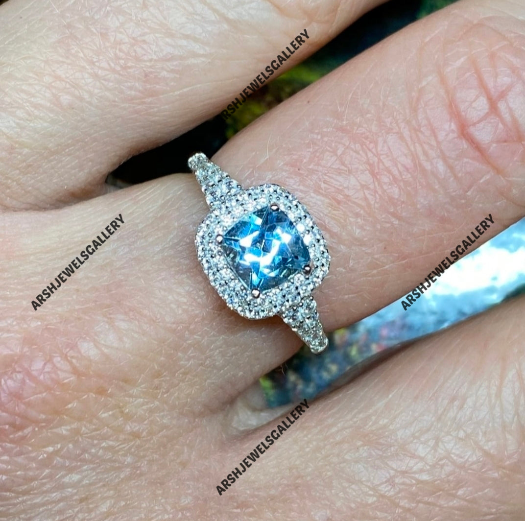 Gorgeous cushion cut Blue topaz ring vintage topaz ring beautiful engagement ring 925 sterling silver wedding ring.