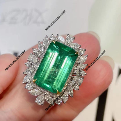 Beautiful big emerald ring 925 sterling silver emerald ring adorned with beautiful side stones engagement ring wedding ring.