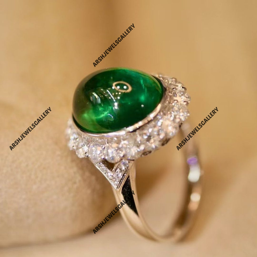 Vintage Emerald Cabochon Ring 925 sterling silver beautiful oval cut emerald ring Engagement ring wedding ring.