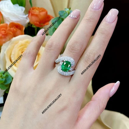 Unique design emerald ring 925 sterling silver cushion cut emerald ring engagement ring wedding ring.