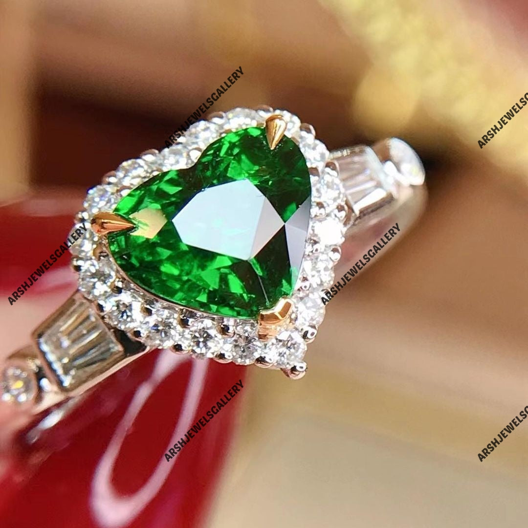 Beautiful tsavorite Garnet ring heart cut beautiful design tsavorite Garnet ring 925 sterling silver engagement ring wedding ring.