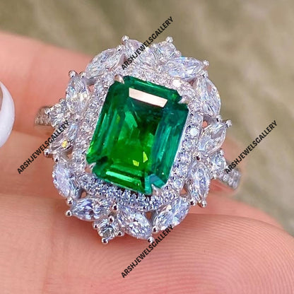 Luxurious emerald ring 925 sterling silver emerald ring  engagement ring wedding ring.