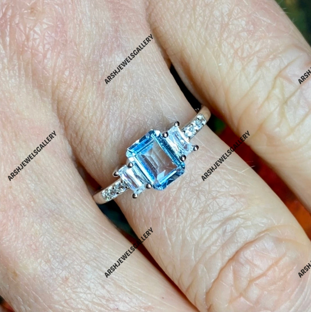 Beautiful Aquamarine ring 925 sterling silver three stones aquamarine ring vintage Aquamarine ring engagement ring wedding ring.