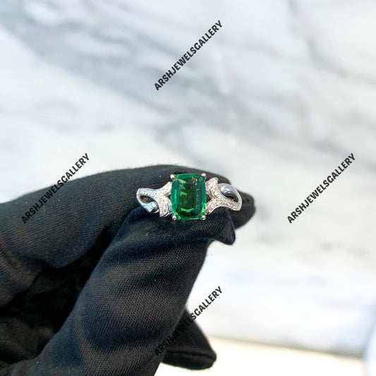 Vintage tsavorite Garnet ring 925 sterling silver gorgeous cushion cut tsavorite Garnet ring engagement ring wedding