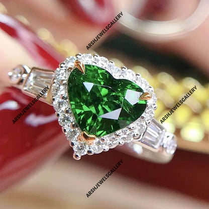 Beautiful tsavorite Garnet ring heart cut beautiful design tsavorite Garnet ring 925 sterling silver engagement ring wedding ring.